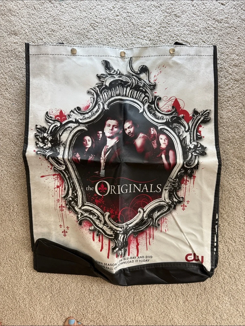 2014 Warner Bros. Teal Comic-Con Graphic Duffel Bag with Black Logo Straps